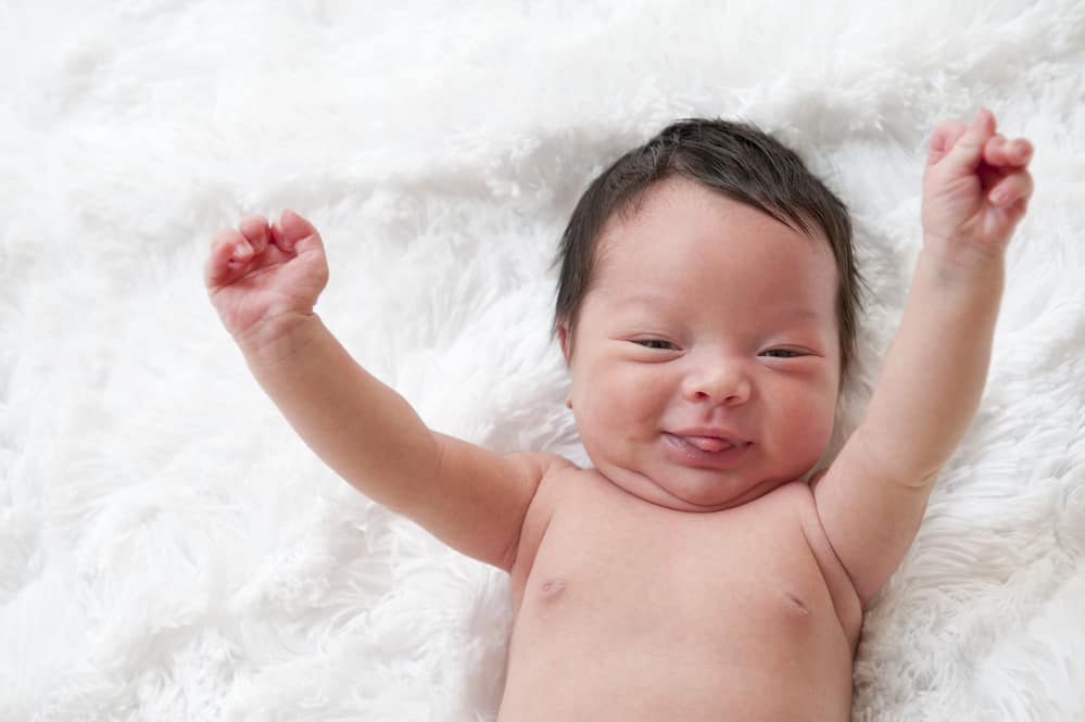 How to Play with Your Newborn - Best Activities for New Babies